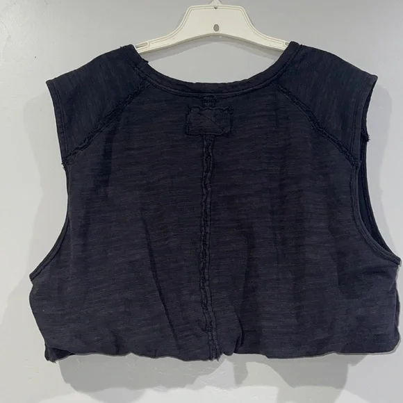 We the free crop top - Picture 3 of 7